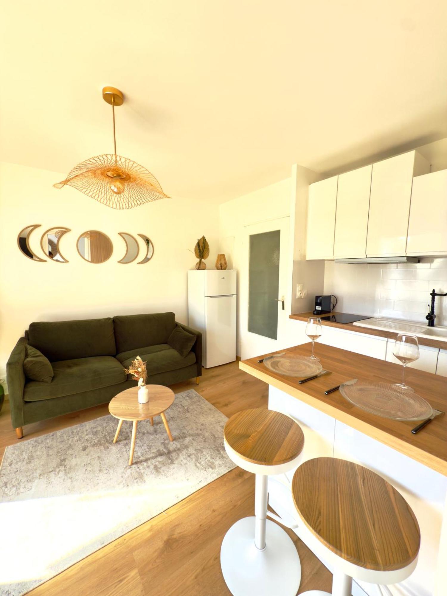 Appartement Cosy 1 Chambre Pour 2 Pers - Renove - Terrasse - Parking Dinard Ngoại thất bức ảnh